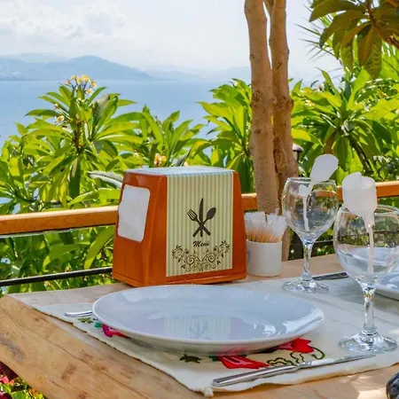 Castle Boutique Hotel