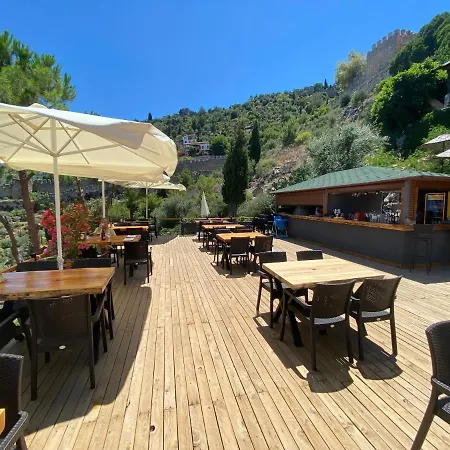 酒店 Castle Boutique 5*