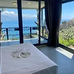 Castle Boutique Alanya מלון