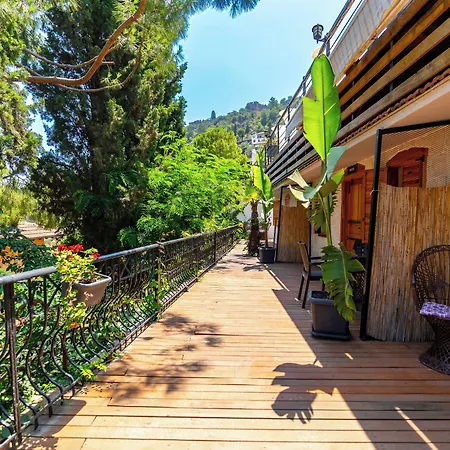 מלון Castle Boutique Alanya 5*
